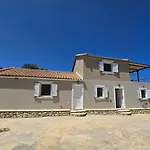 Trikoupis Villa *